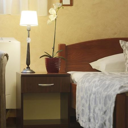 Accommodation Tara เบลเกรด ภายนอก รูปภาพ